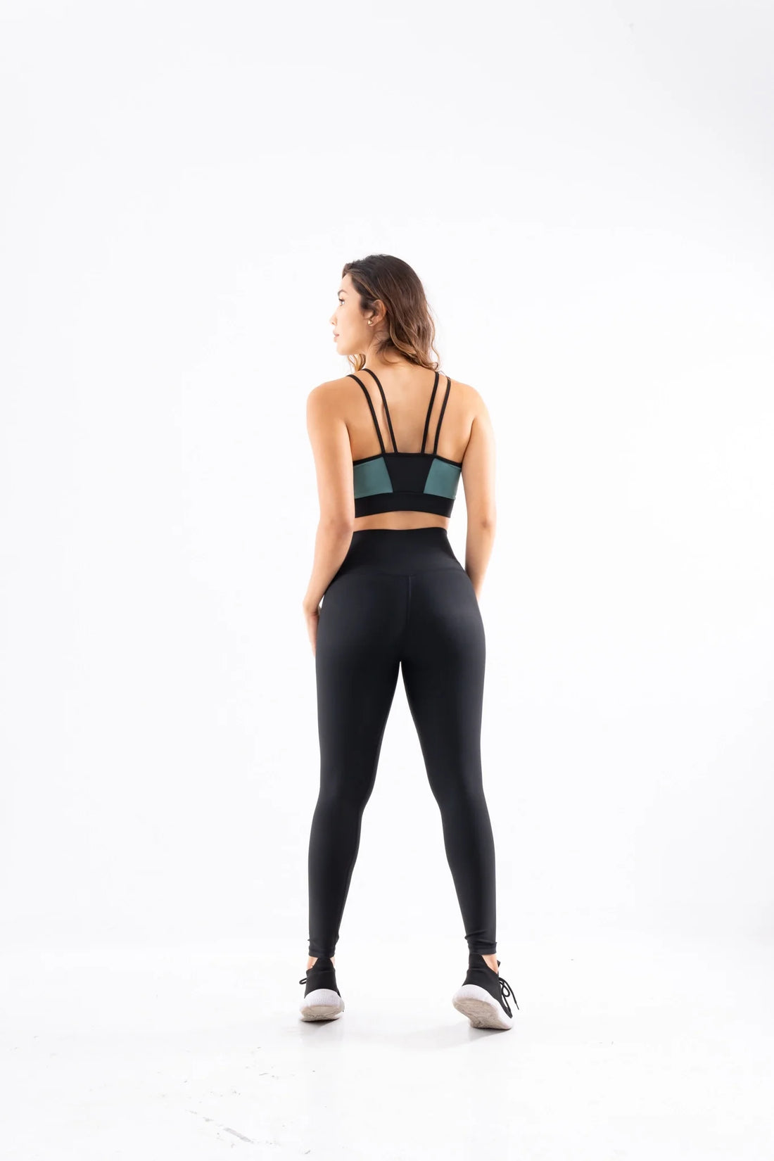 TOP POWERZIP- VERDE OLIVA OSCURO