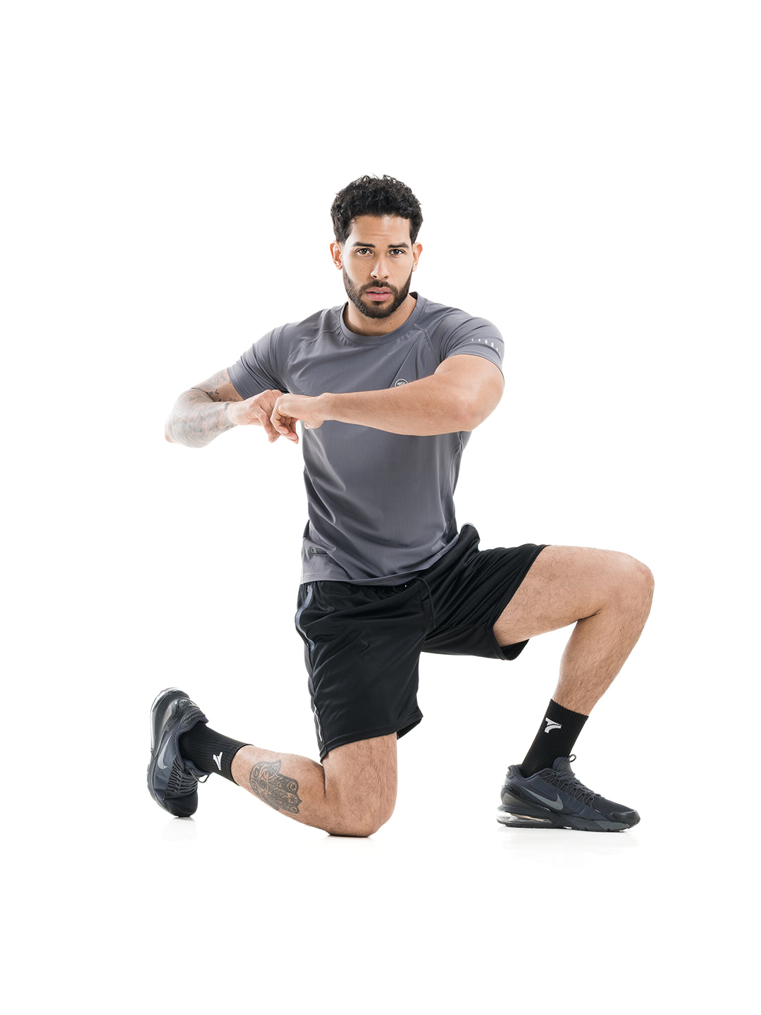 CAMISETA DRYCORE - GRIS OSCURO