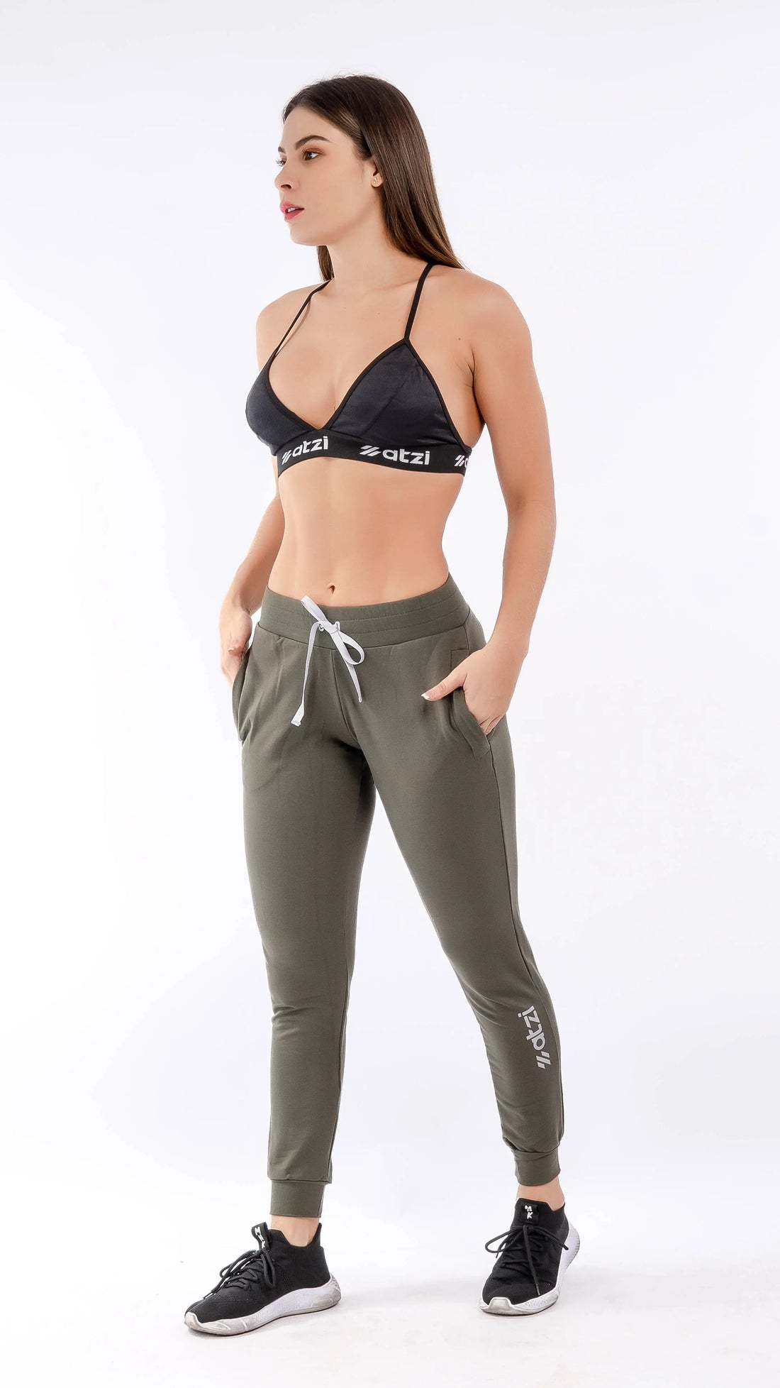 JOGGER F UNICOLOR MUJER - VERDE MILITAR